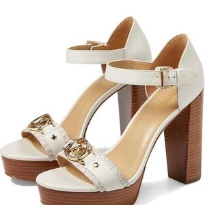 Michael Kors Rory Sandals 🤍